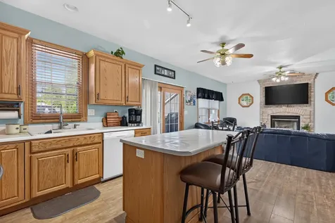 1101 Country Oak Drive Ottawa IL 61350