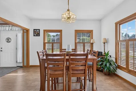 1101 Country Oak Drive Ottawa IL 61350