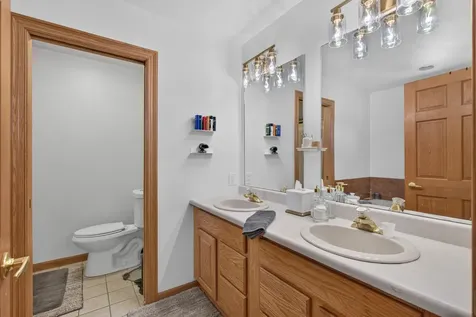 1101 Country Oak Drive Ottawa IL 61350