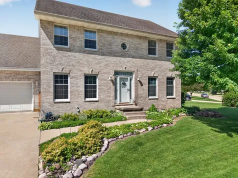 1101 Country Oak Drive Ottawa IL 61350
