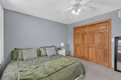 1101 Country Oak Drive Ottawa IL 61350