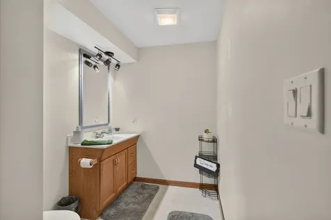 1101 Country Oak Drive Ottawa IL 61350
