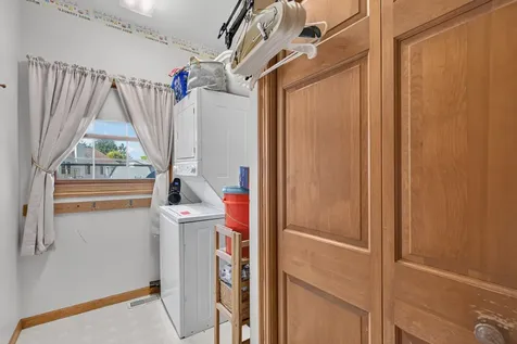 1101 Country Oak Drive Ottawa IL 61350