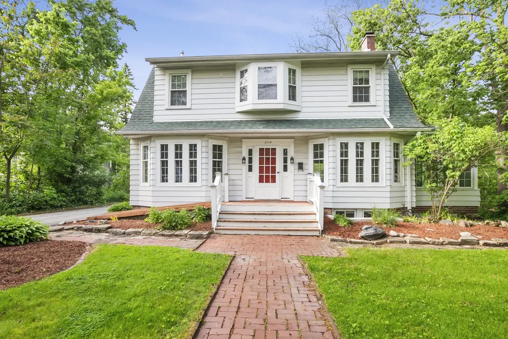 2114 Cedar Road Homewood IL 60430