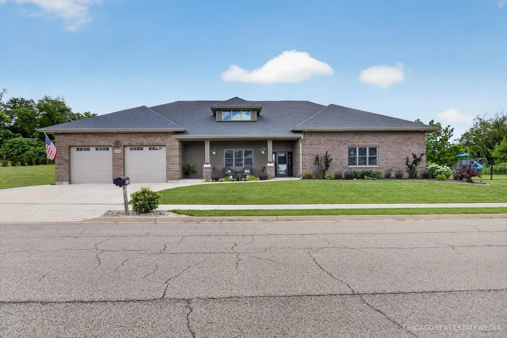 1210 Stonegate Drive Marengo IL 60152