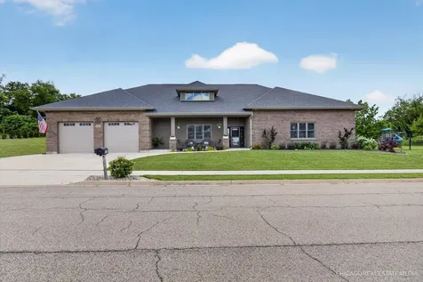 1210 Stonegate Drive Marengo IL 60152