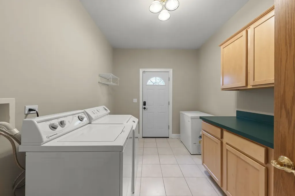 1570 Orchard Road Wheaton IL 60189
