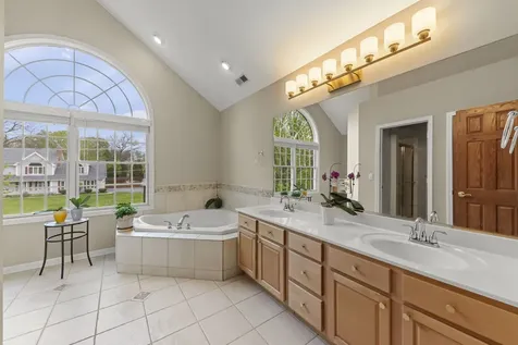 1570 Orchard Road Wheaton IL 60189
