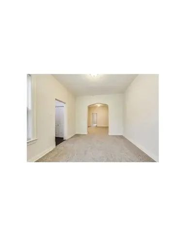 822 West Roscoe Street Chicago IL 60657
