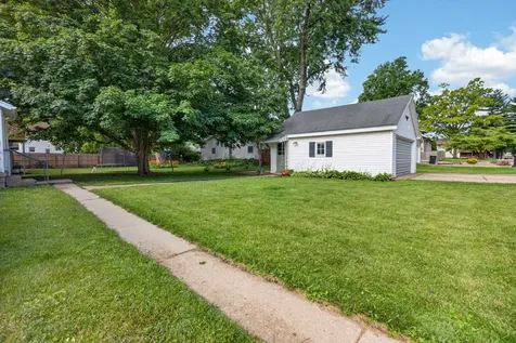 907 North Oak Street Normal IL 61761