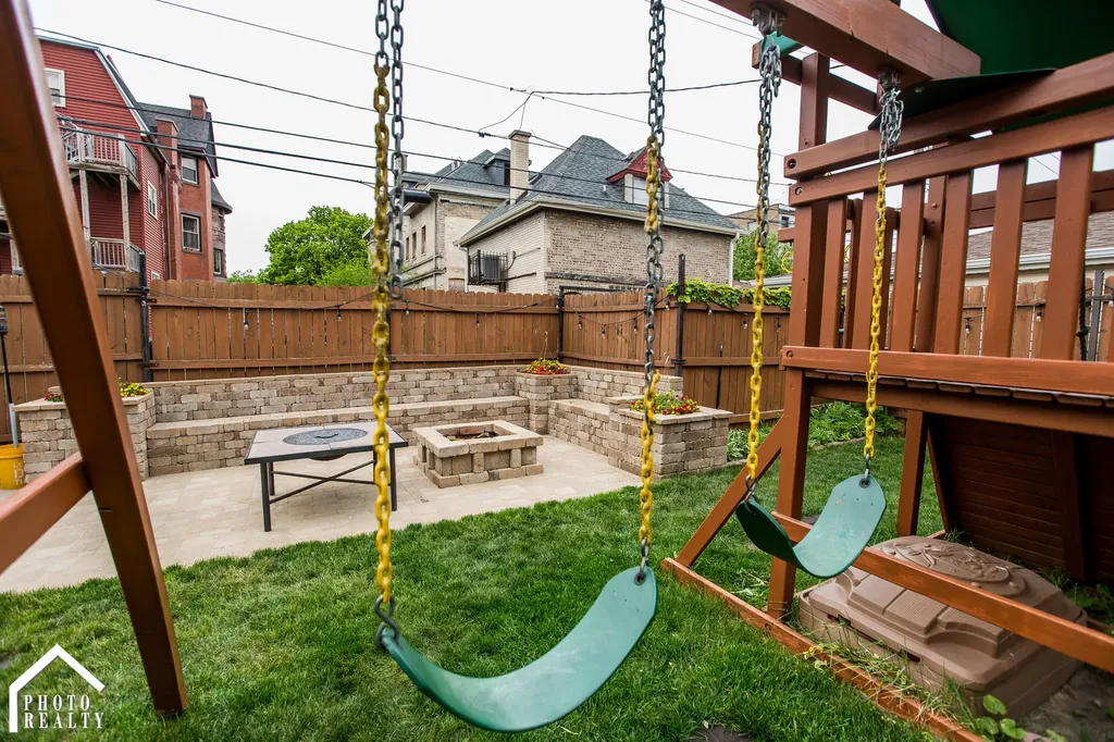 2952 West Warren Boulevard Chicago IL 60612
