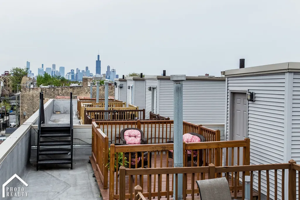 2952 West Warren Boulevard Chicago IL 60612