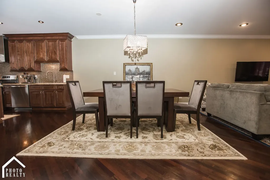 2952 West Warren Boulevard Chicago IL 60612