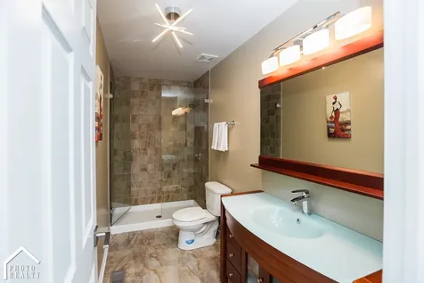 2952 West Warren Boulevard Chicago IL 60612