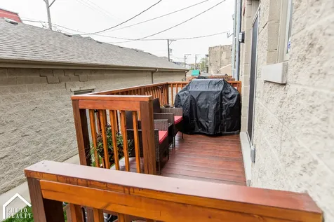 2952 West Warren Boulevard Chicago IL 60612