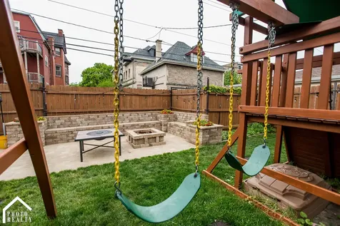 2952 West Warren Boulevard Chicago IL 60612