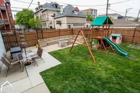 2952 West Warren Boulevard Chicago IL 60612