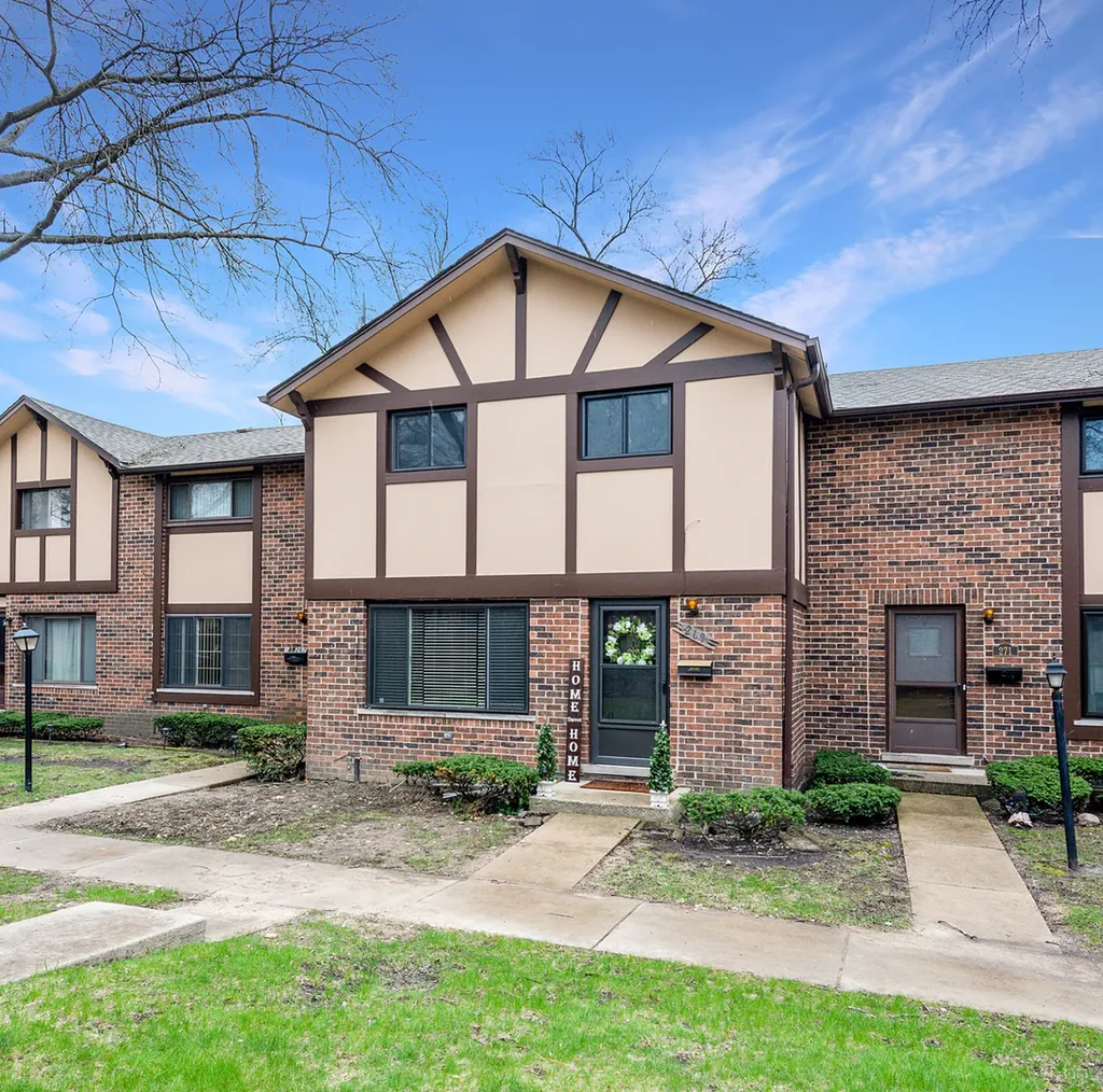 18W269 Kirkland Lane Villa Park IL 60181