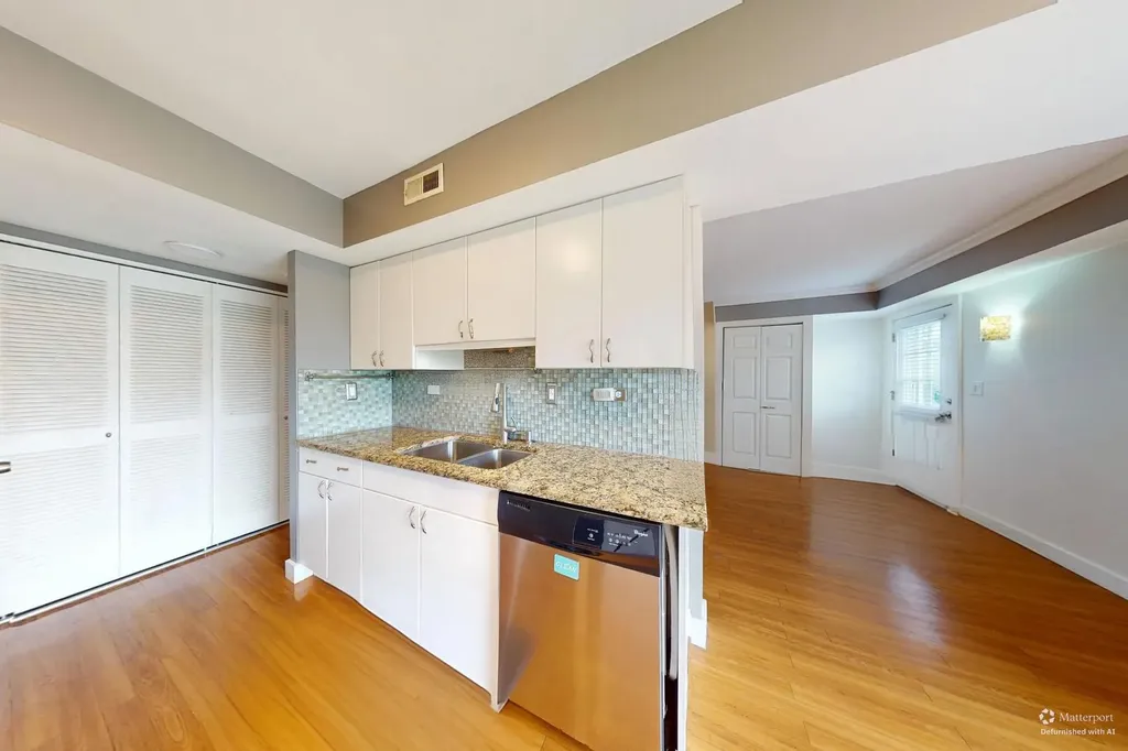 2203 Cardinal Court Schaumburg IL 60194