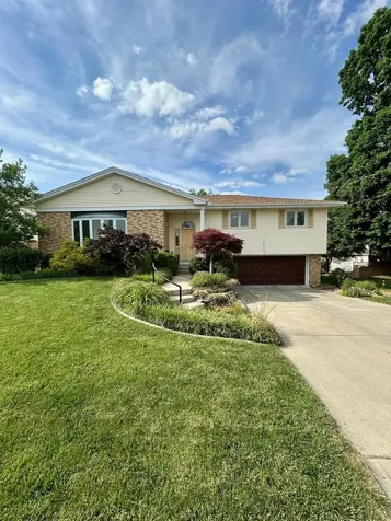 672 West Karen Drive Decatur IL 62526