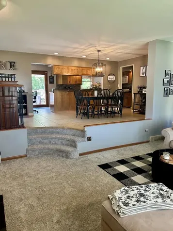 672 West Karen Drive Decatur IL 62526