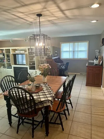 672 West Karen Drive Decatur IL 62526