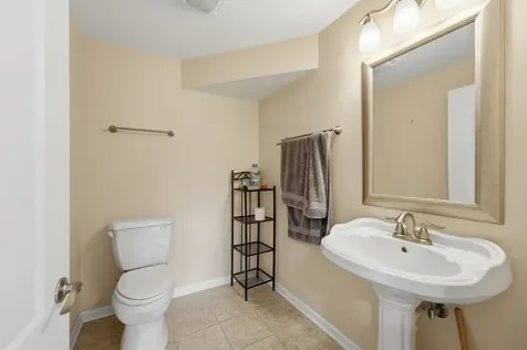 18936 W North Woodale Trail Lake Villa IL 60046