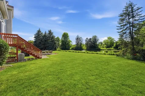 18936 W North Woodale Trail Lake Villa IL 60046