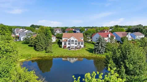 18936 W North Woodale Trail Lake Villa IL 60046