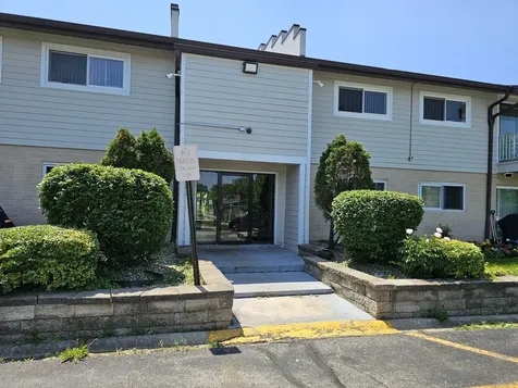 870 East Old Willow Road E Prospect Heights IL 60070