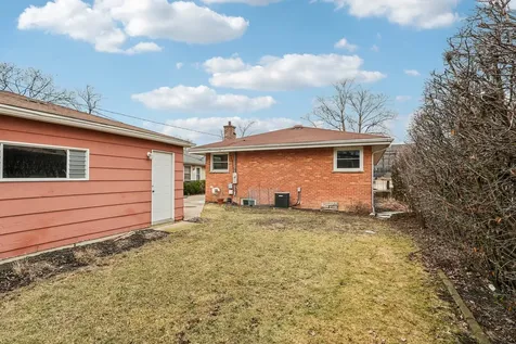 124 Harlem Avenue Glenview IL 60025