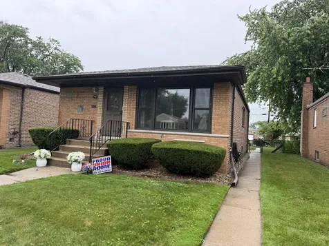 9848 South Muskegon Avenue Chicago IL 60617