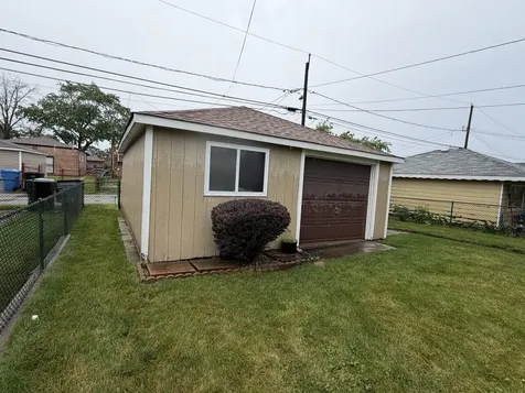 9848 South Muskegon Avenue Chicago IL 60617