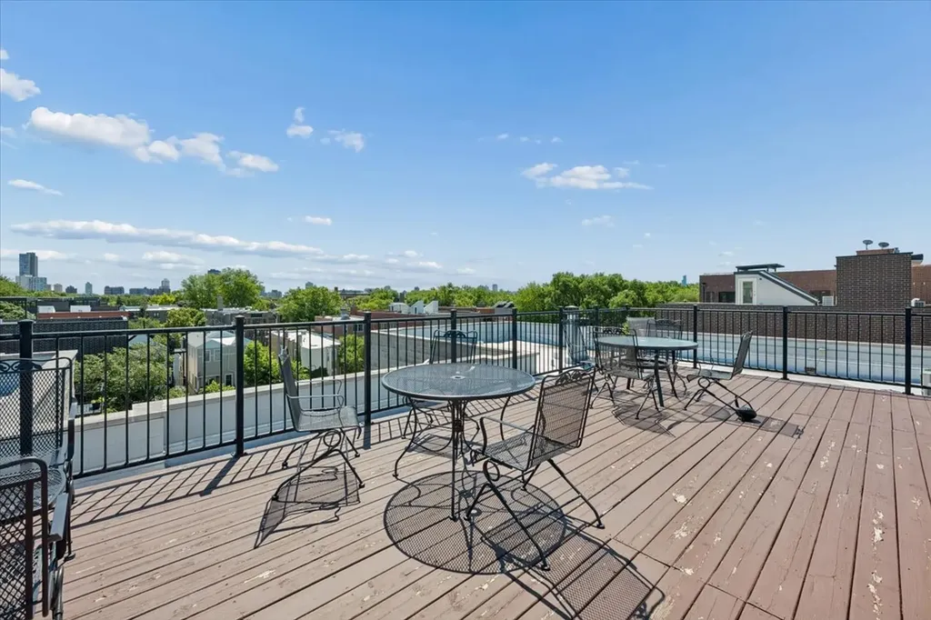 3845 North Ashland Avenue Chicago IL 60613
