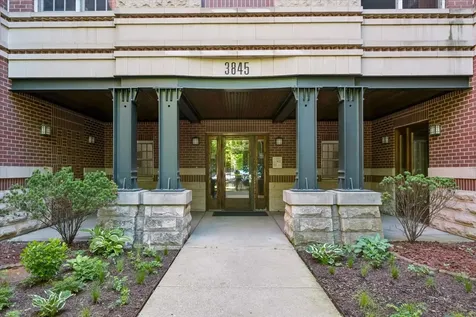 3845 North Ashland Avenue Chicago IL 60613