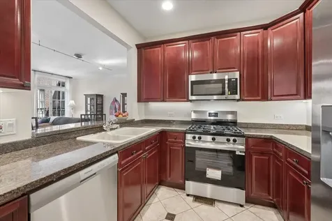 3845 North Ashland Avenue Chicago IL 60613