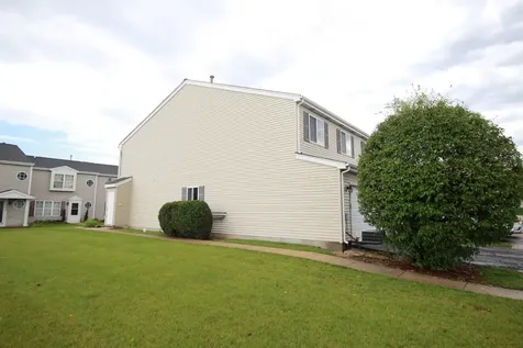 1851 Towhee Court Joliet IL 60435