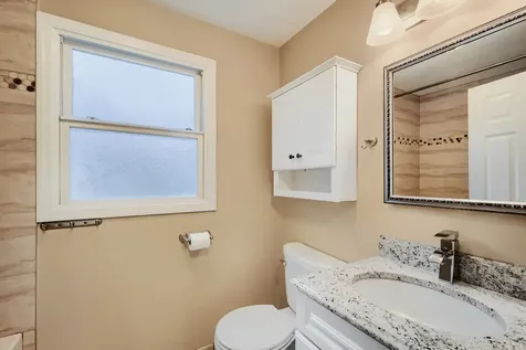 17 Willow Street Algonquin IL 60102