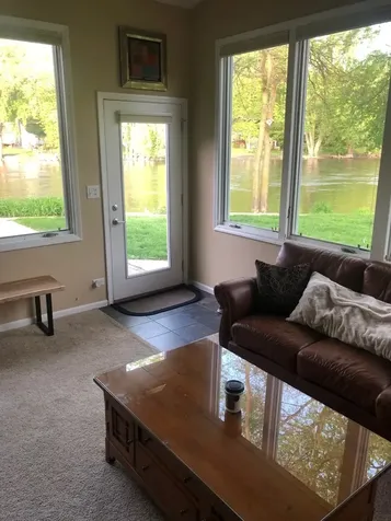 17 Willow Street Algonquin IL 60102