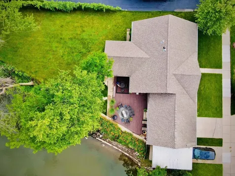17 Willow Street Algonquin IL 60102