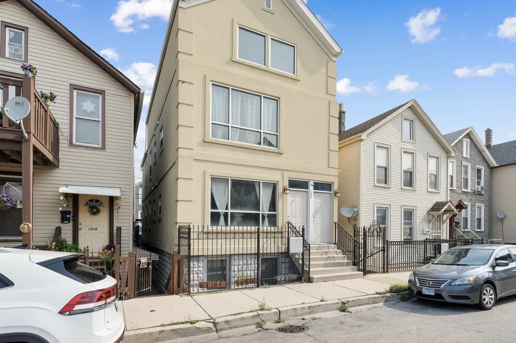 1028 West 20th Place Chicago IL 60608