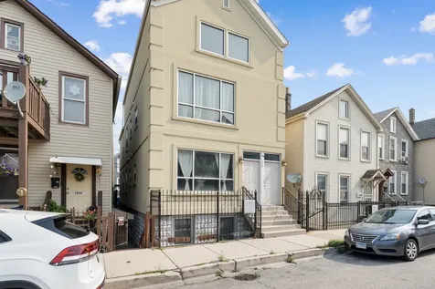 1028 West 20th Place Chicago IL 60608