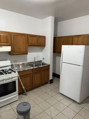3919 West Monroe Street Chicago IL 60624