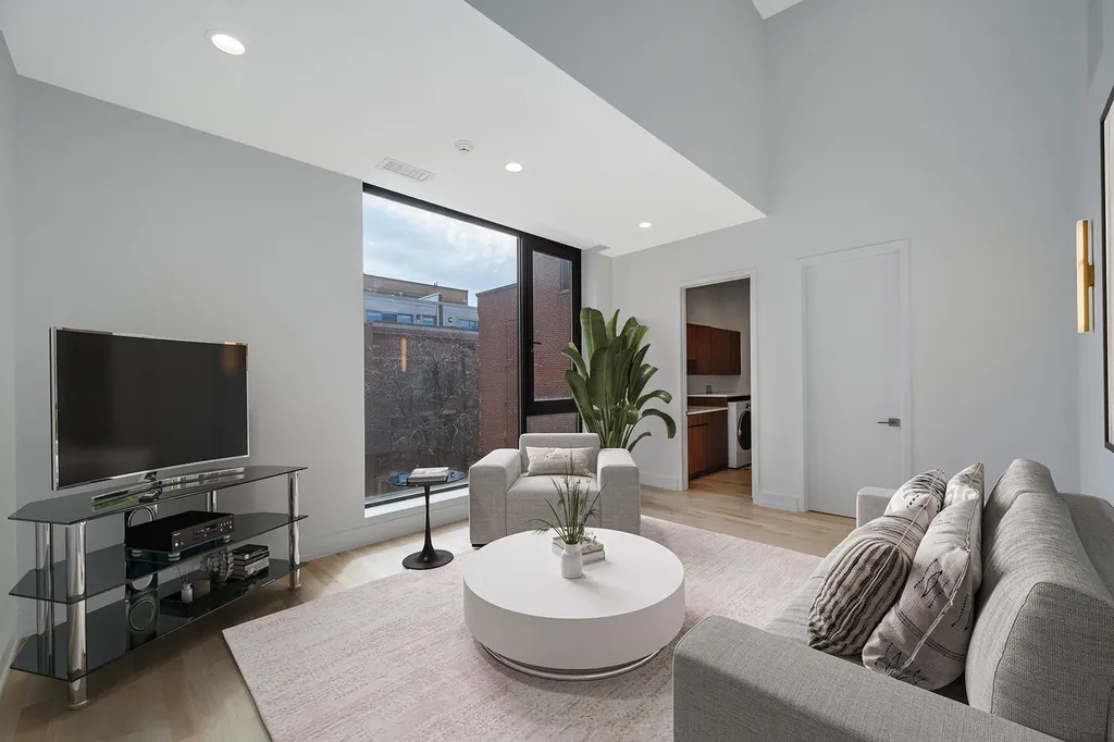 1219 West Madison Street Chicago IL 60607
