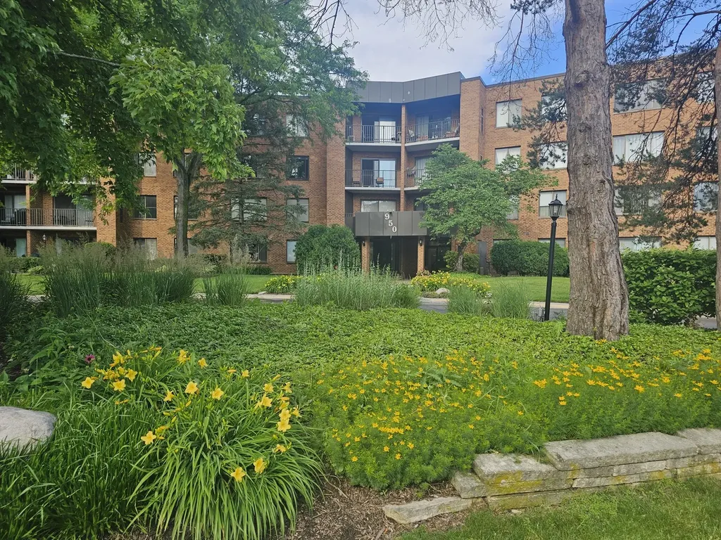 950 East Wilmette Road Palatine IL 60074