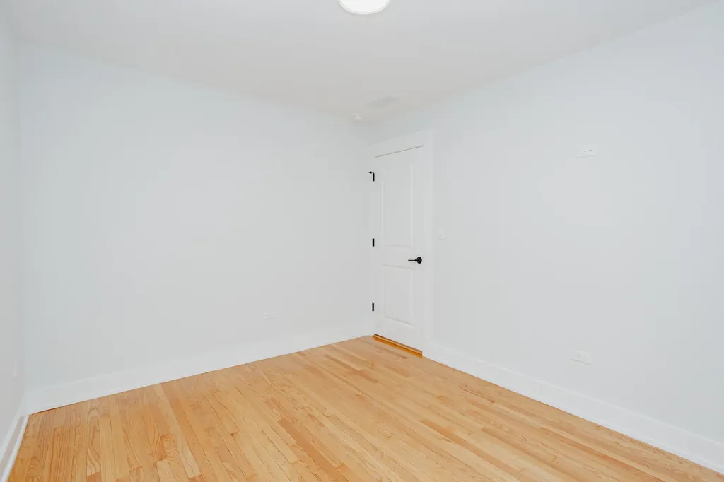 5509 North Central Avenue Chicago IL 60630