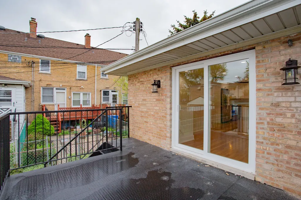 5509 North Central Avenue Chicago IL 60630