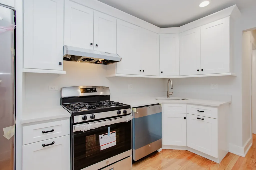 5509 North Central Avenue Chicago IL 60630