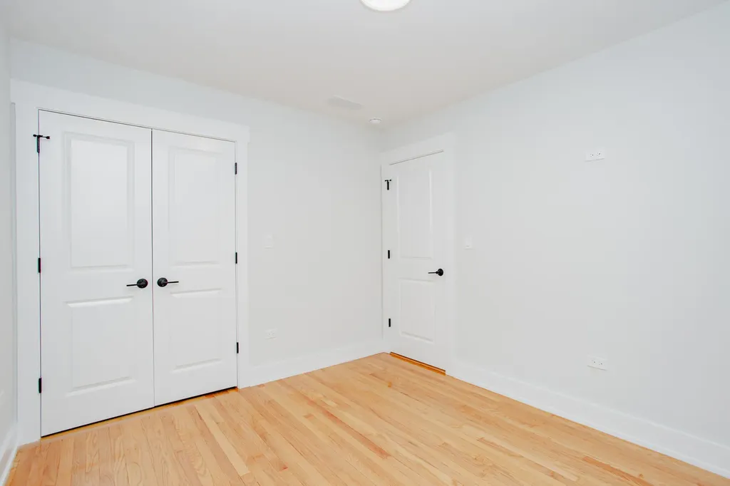 5509 North Central Avenue Chicago IL 60630