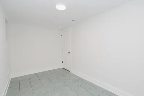 5509 North Central Avenue Chicago IL 60630